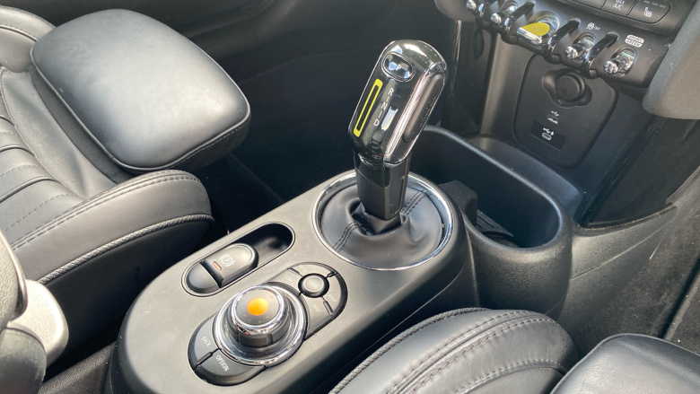 MINI Hatchback 135kW Cooper S Level 3 33kWh 3dr Auto Electric Hatchback